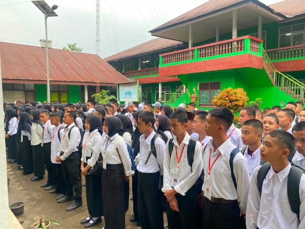 PEMBERANGKATAN PKL GELOMBANG 1 JURUSAN DKV, TJKT, MPLB DAN TJKT SMK MUHAMMADIYAH PAGARALAM.