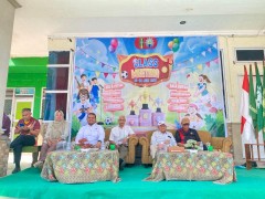 Kegiatan Class Meeting Lomba Fashion Show Dgn Tema “Daur Ulang”